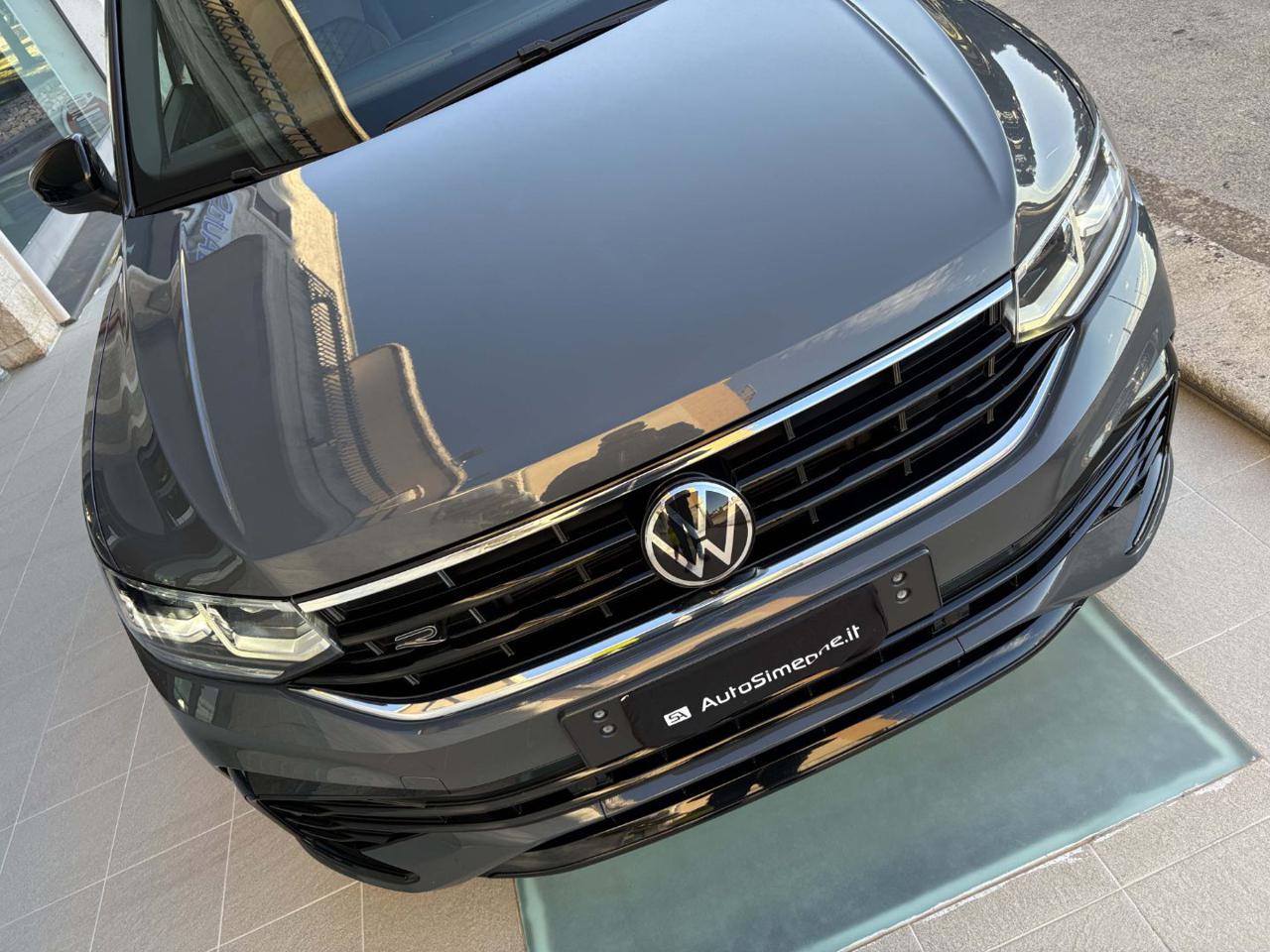 VOLKSWAGEN Tiguan 2.0 TDI 150 CV SCR DSG R-Line - 34