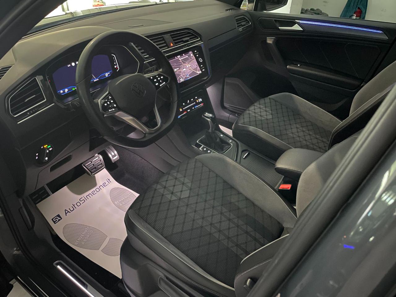 VOLKSWAGEN Tiguan 2.0 TDI 150 CV SCR DSG R-Line - 15
