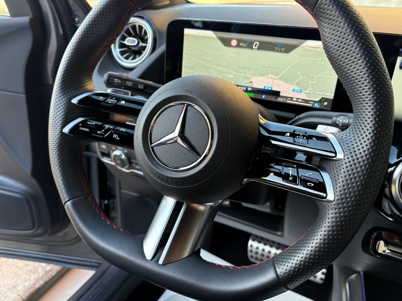 MERCEDES-BENZ GLA 250 e hybrid EQ AMG Line Premium Pack Night. - 52