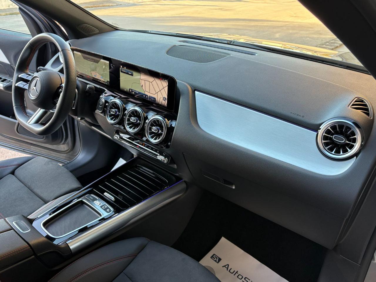 MERCEDES-BENZ GLA 250 e hybrid EQ AMG Line Premium Pack Night. - 14