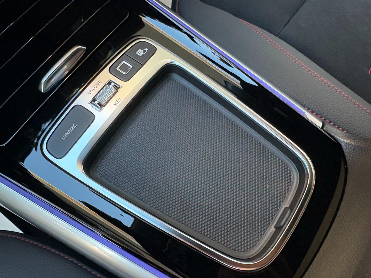 MERCEDES-BENZ GLA 250 e hybrid EQ AMG Line Premium Pack Night. - 24