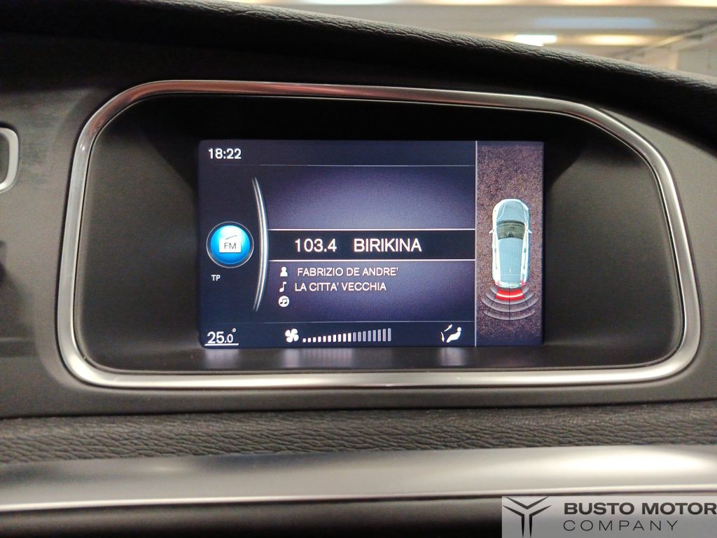 VOLVO V40 V40 2.0 t2 Business Plus my19 - 16