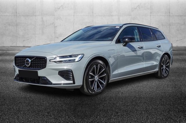 VOLVO V60 T8 Plug-in Hybrid AWD automatico Plus Dark 