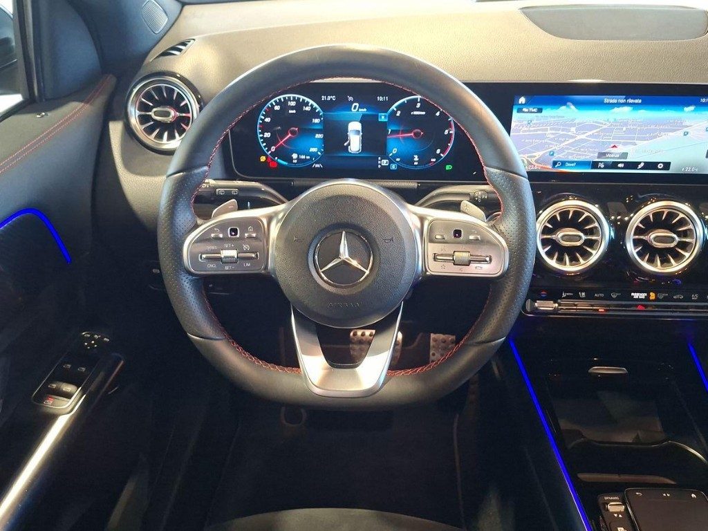 MERCEDES-BENZ GLA 200 d Automatic 4Matic Premium - 9