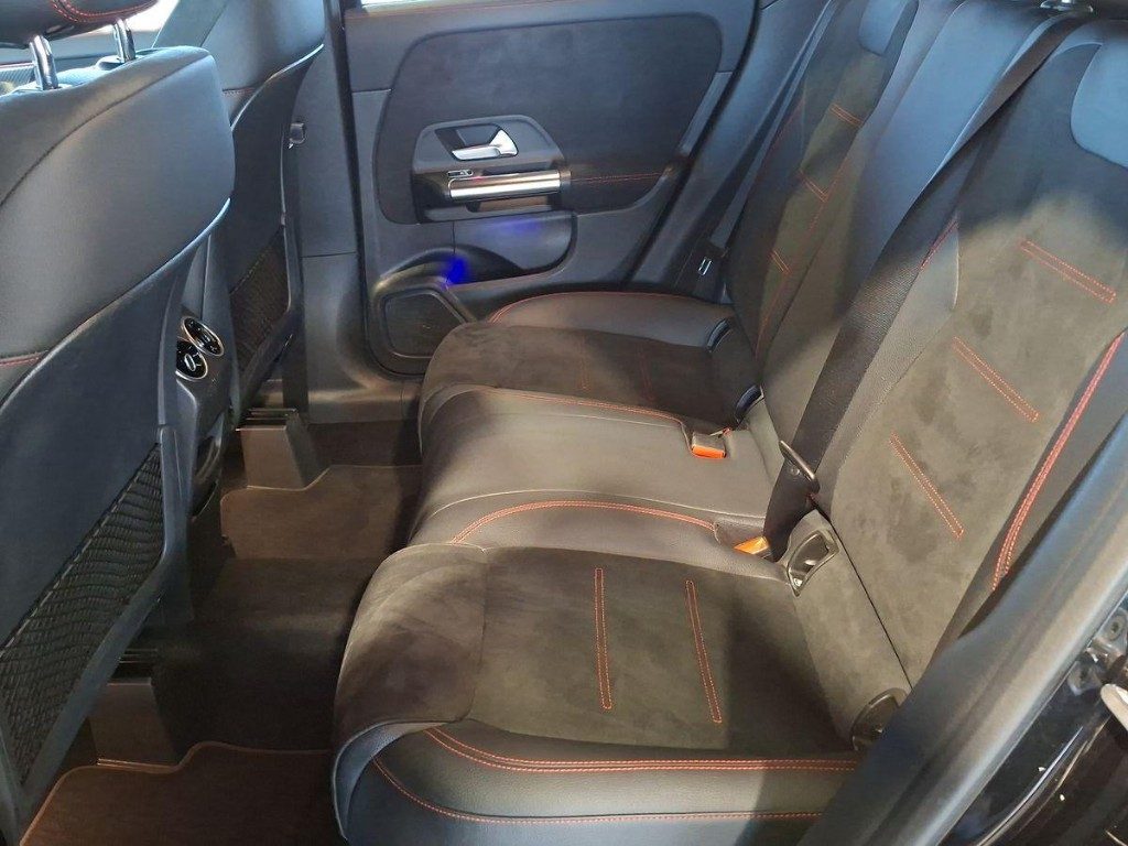 MERCEDES-BENZ GLA 200 d Automatic 4Matic Premium - 10