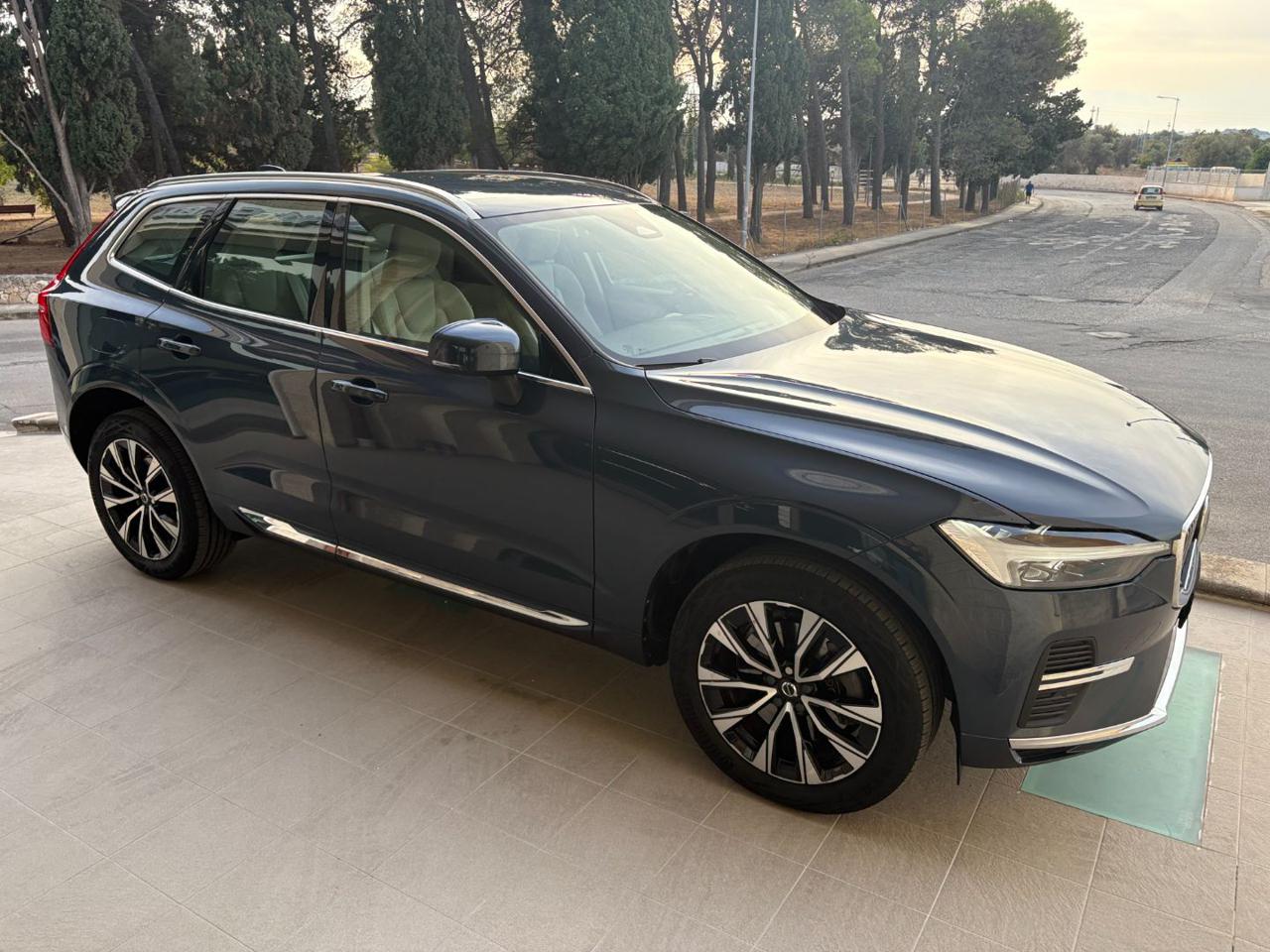 VOLVO XC60 B4 (d) automatico Plus Bright N1 (AUTOCARRO 5 P). - 3
