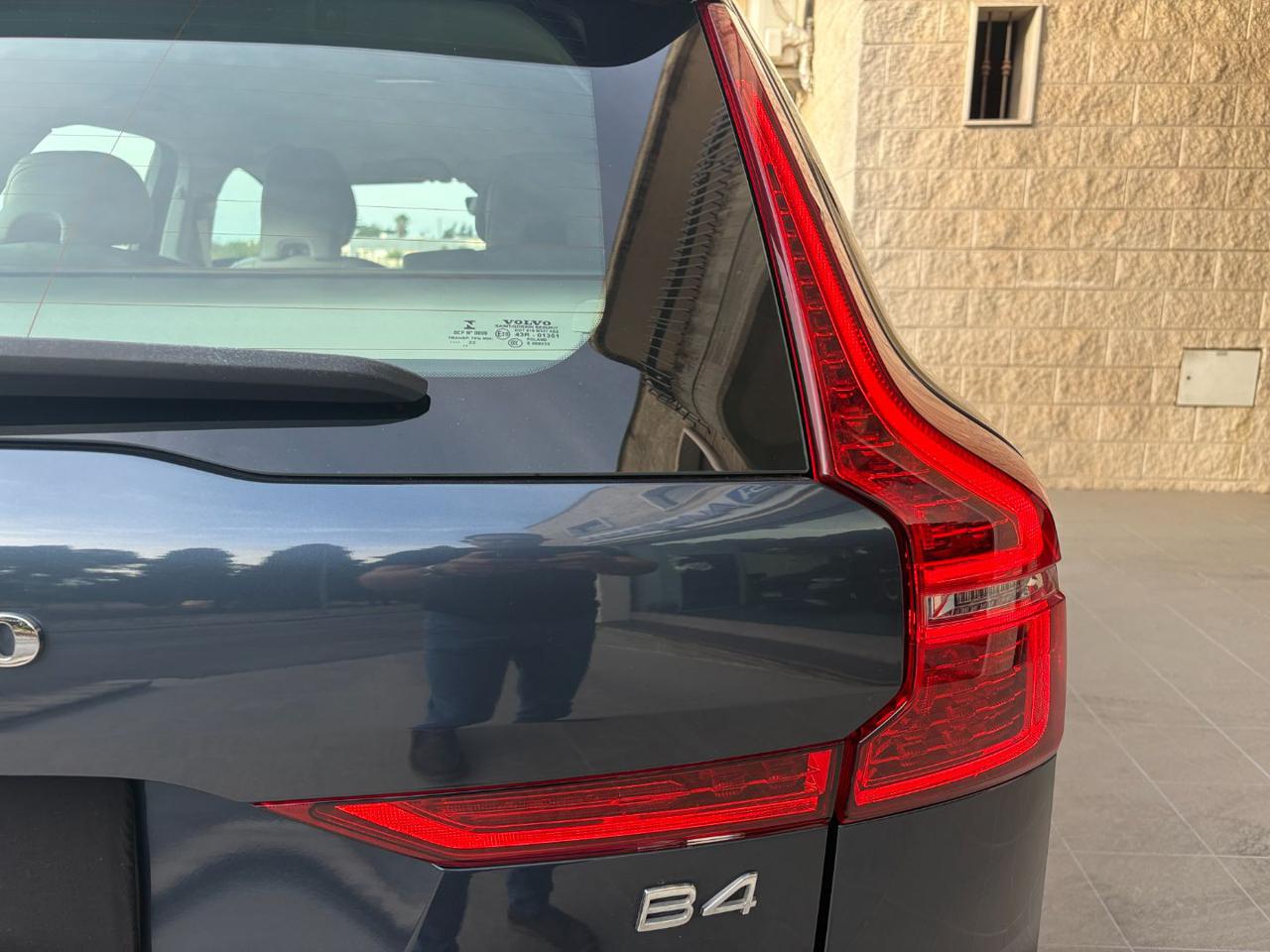 VOLVO XC60 B4 (d) automatico Plus Bright N1 (AUTOCARRO 5 P). - 31
