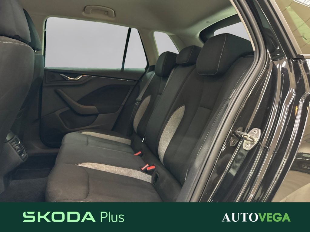 SKODA Kamiq 1.0 tsi black dots 95cv - 12