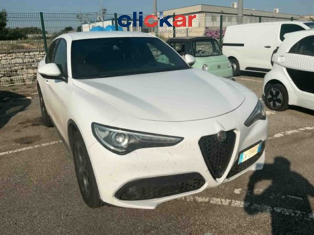 ALFA ROMEO Stelvio Bianco pastello