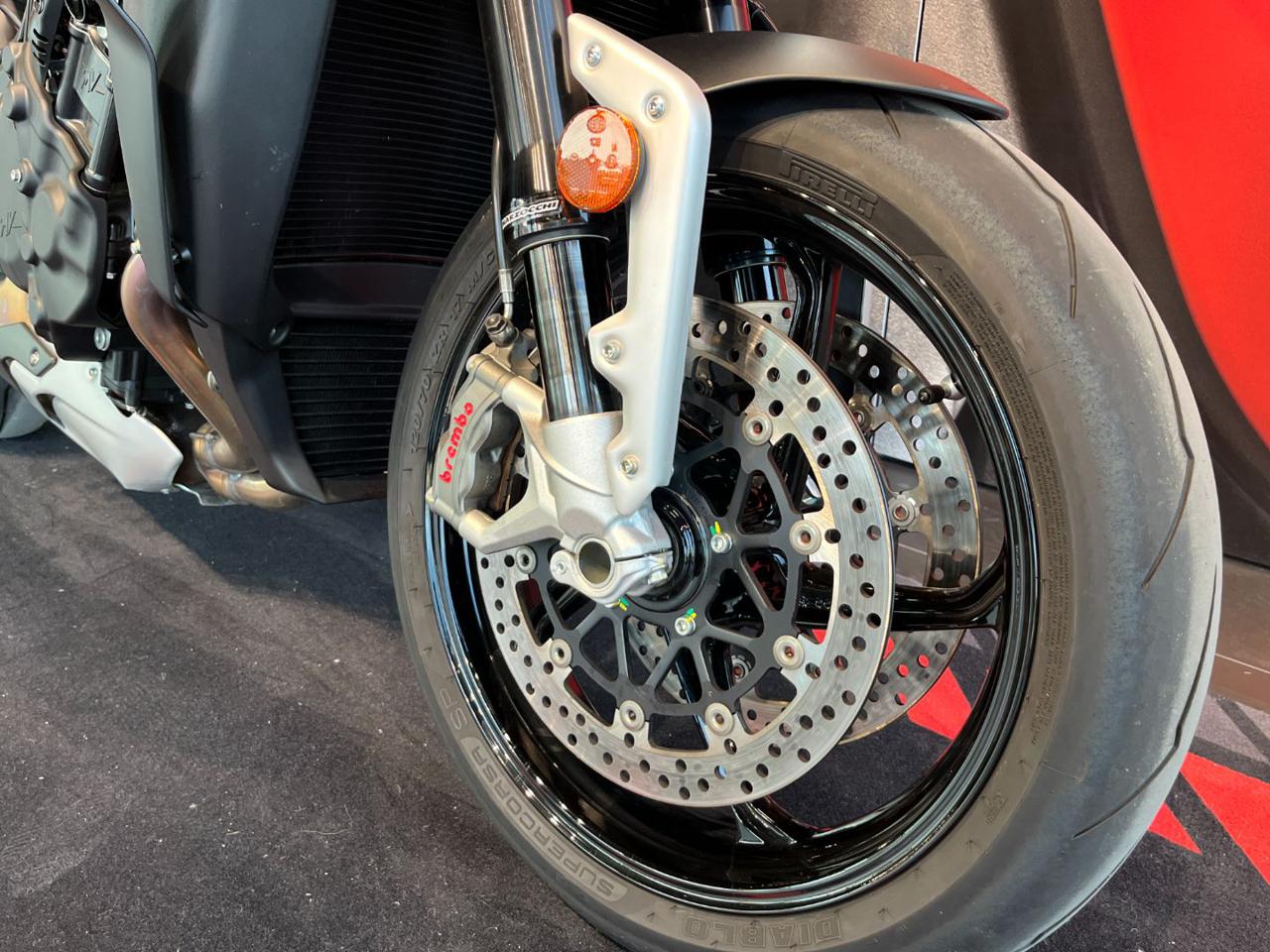 MV AGUSTA Brutale 1000 RS - 3