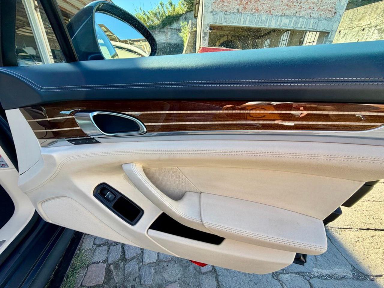 PORSCHE Panamera 4.8 4S - 15