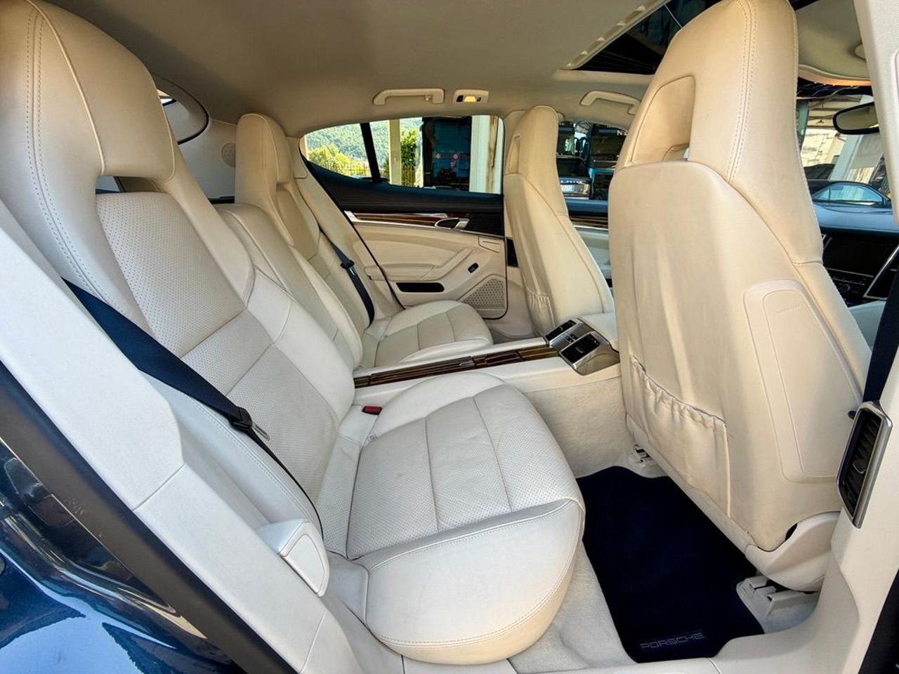 PORSCHE Panamera 4.8 4S - 18