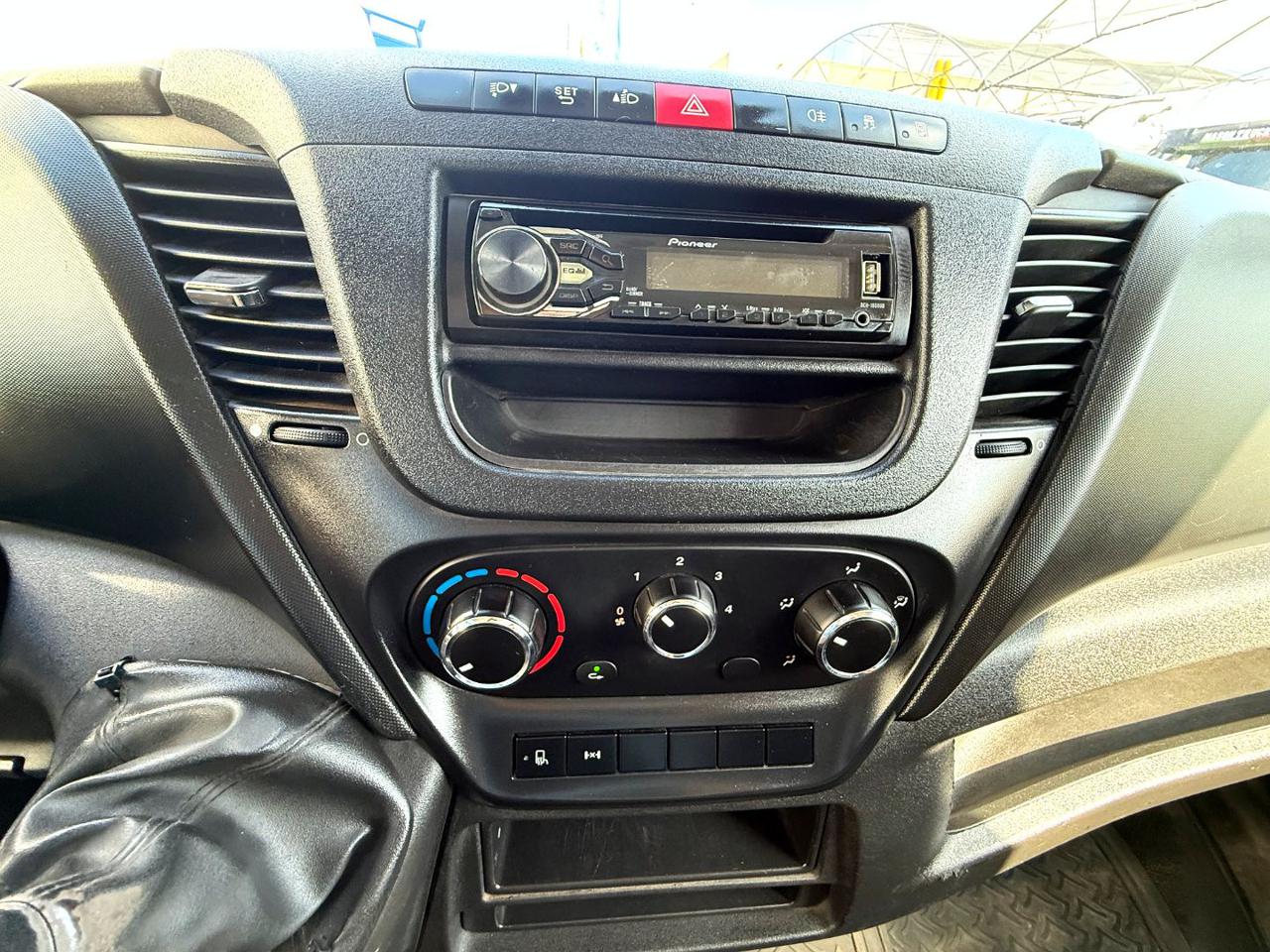 IVECO DAILY  35c11 DOPPIA CABINA - 11