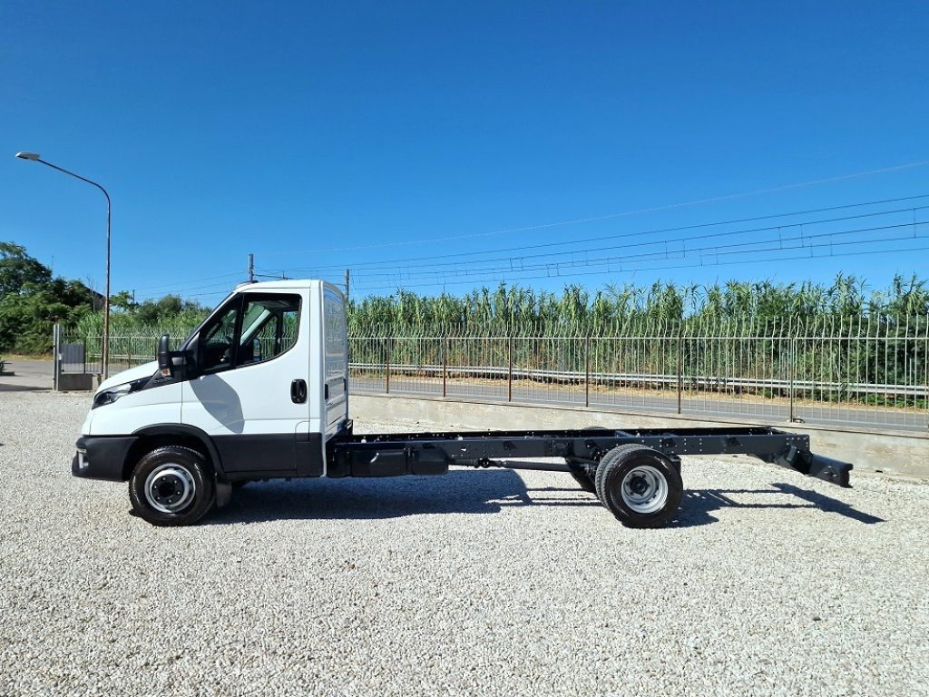 IVECO DAILY  72C18 A8 E6 NUOVO TELAIO PNEUMATICO - 4