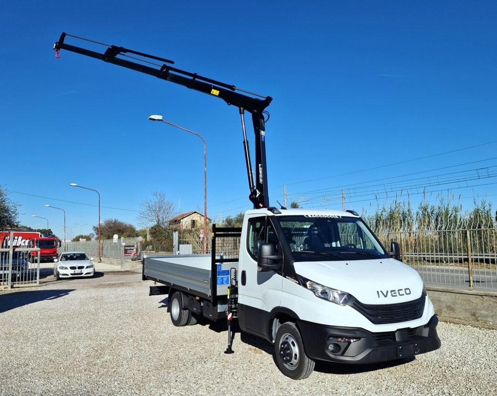 IVECO DAILY  35C18 E6 NUOVO GRU 12m + CASSONE - 1
