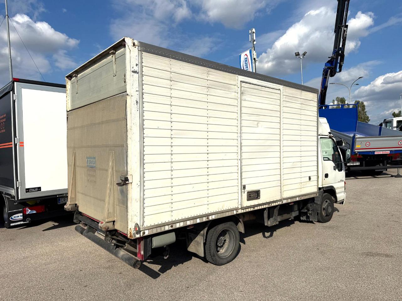 ISUZU P  35.04 - 4