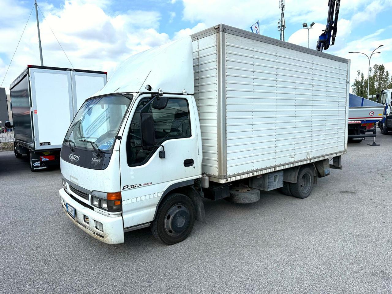 ISUZU P  35.04 - 2