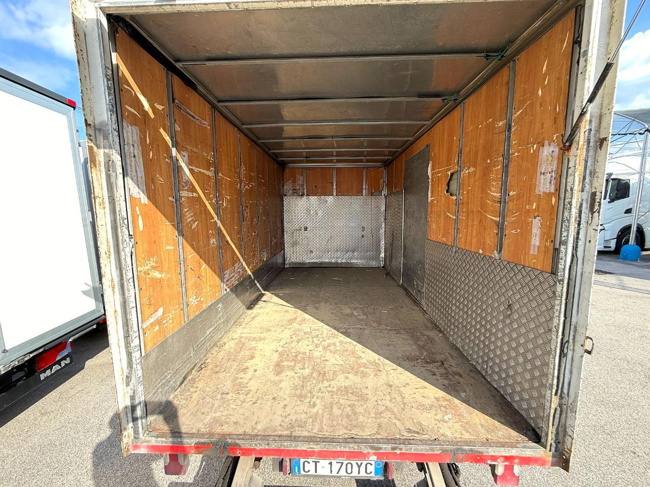 ISUZU P  35.04 - 8