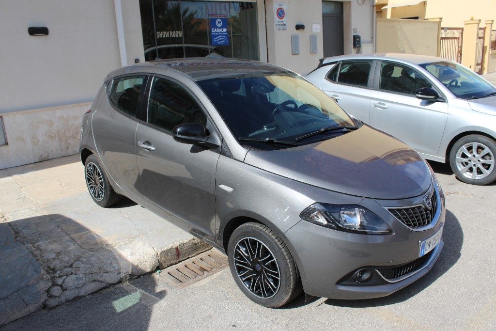 LANCIA Ypsilon 1.0 FireFly 5 porte S&S Hybrid Gold
