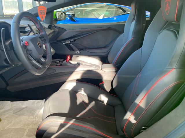 Revuelto 6.5 V12 UFFICIALE ITALIA-SOLI 250KM Revuelto 6.5 V12 UFFICIALE ITALIA-SOLI 250KM