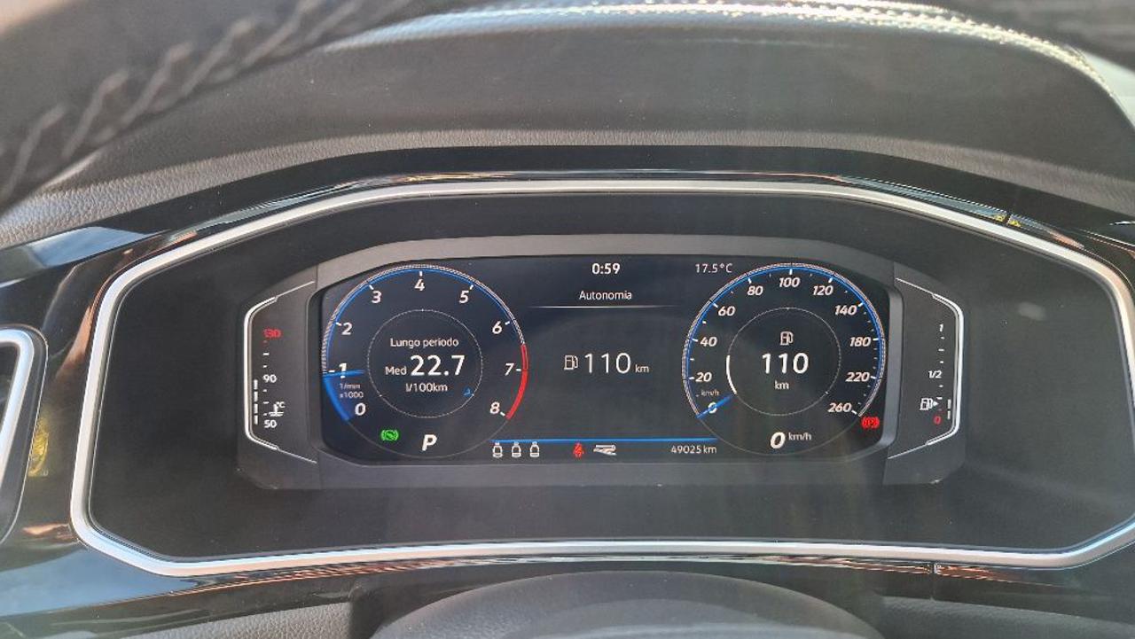 VOLKSWAGEN T-Roc 1.5 TSI ACT DSG R-Line - 9
