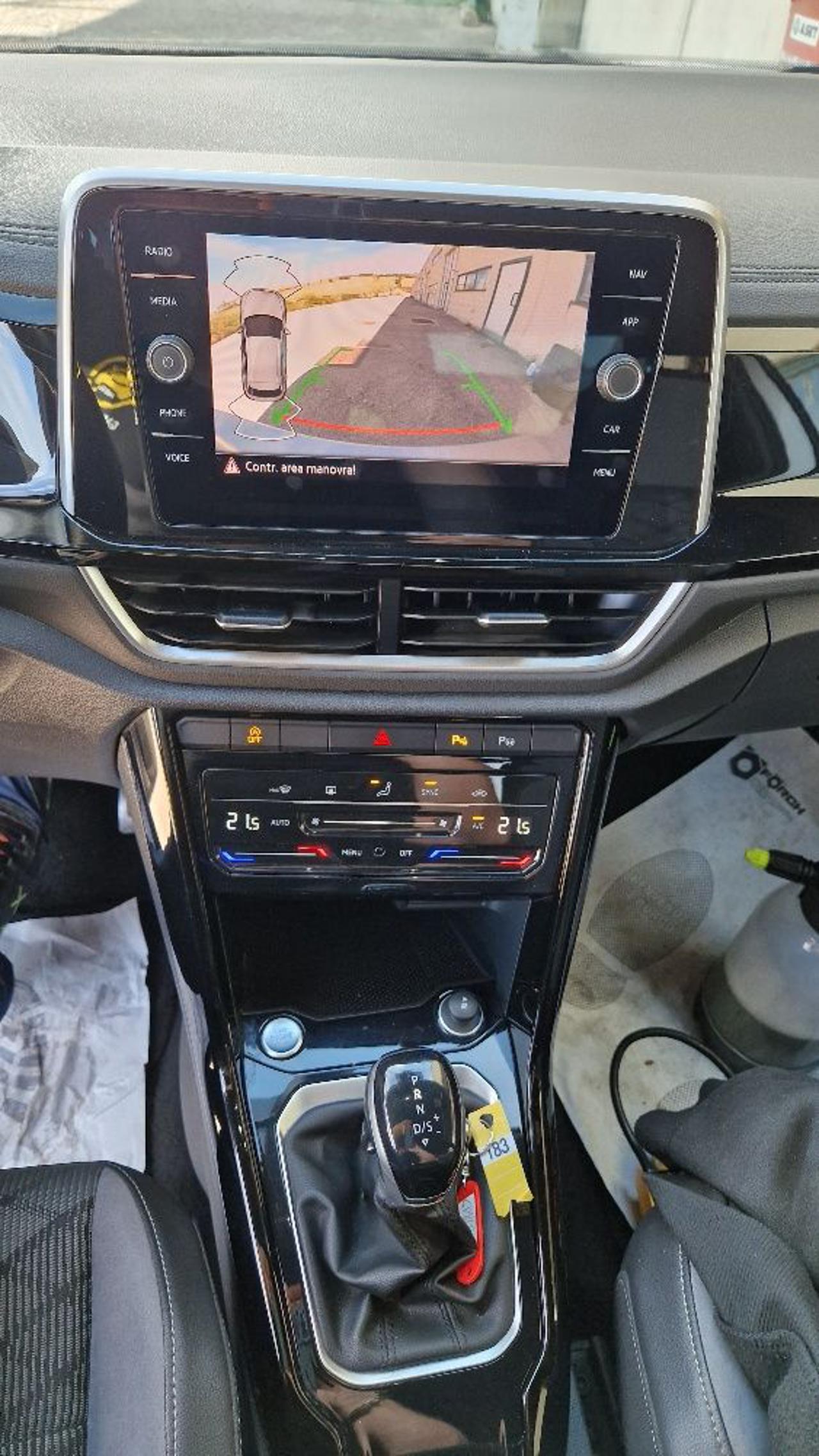 VOLKSWAGEN T-Roc 1.5 TSI ACT DSG R-Line - 12