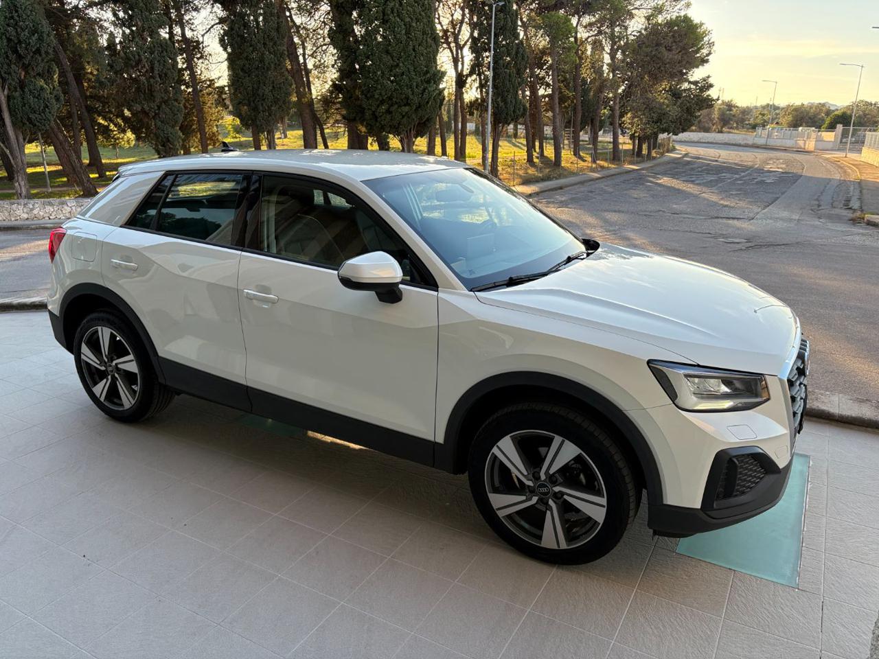 AUDI Q2 30 TDI S tronic Admired RETROCAMERA-CERCHI 18 - 3