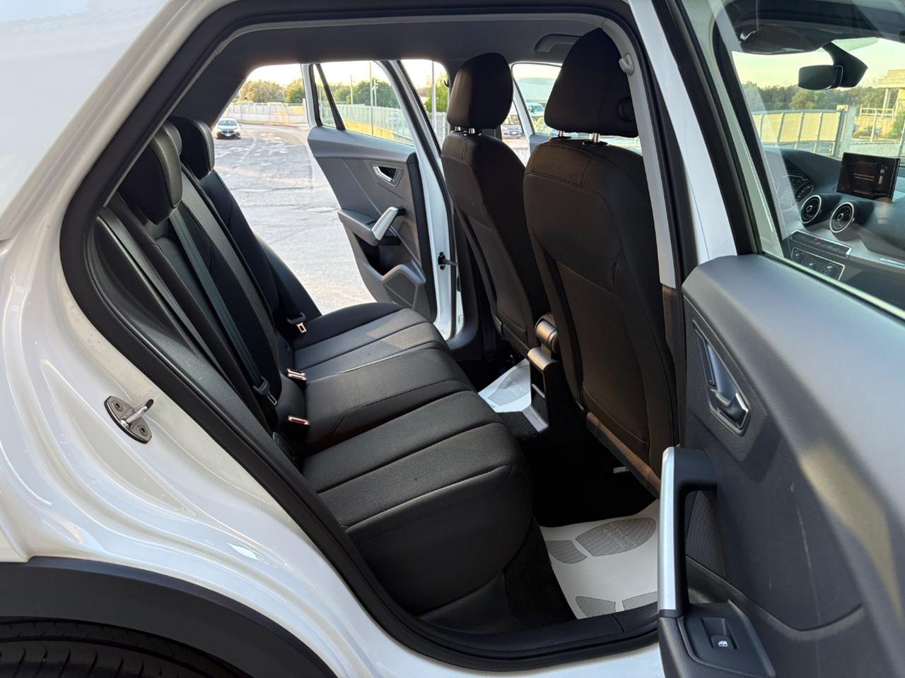 AUDI Q2 30 TDI S tronic Admired RETROCAMERA-CERCHI 18 - 11
