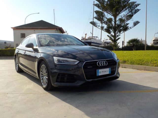 AUDI A5 Grigio scuro pastello