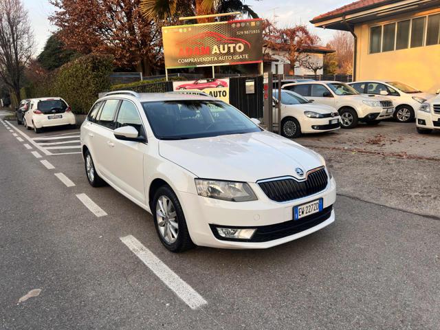 SKODA Octavia 1.6 TDI CR 105 CV DSG Wagon Elegance Usato