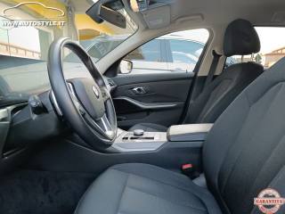 BMW 320 i Touring foto 50