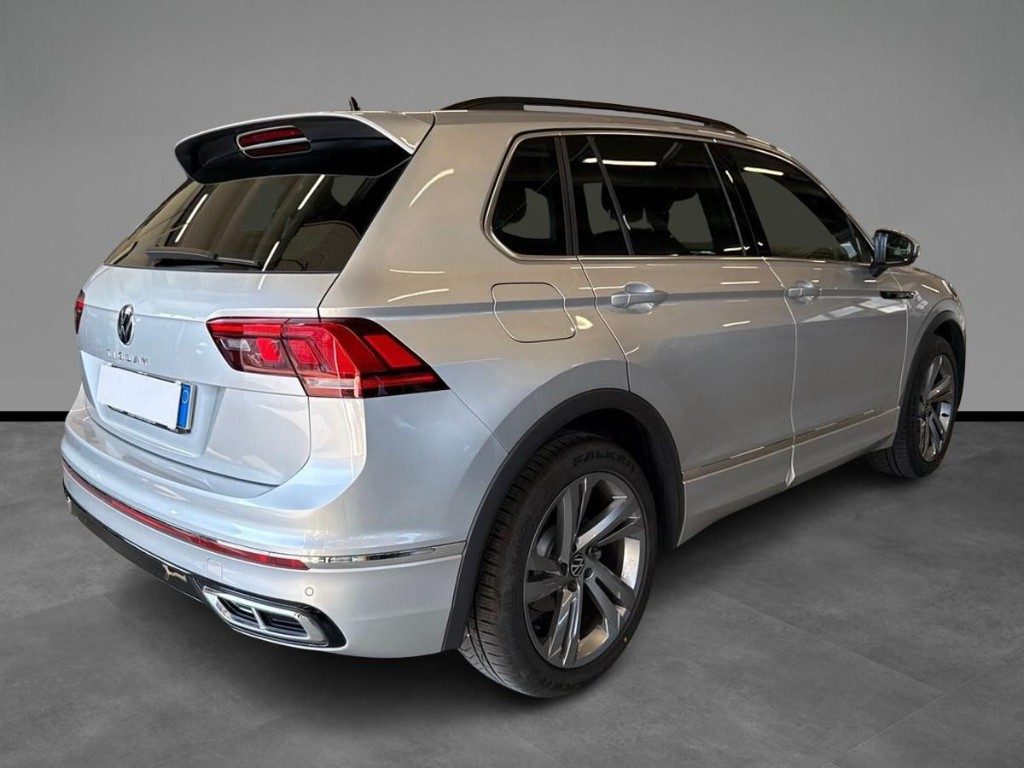 VOLKSWAGEN Tiguan 1.5 TSI 150 CV DSG ACT R-Line - 14