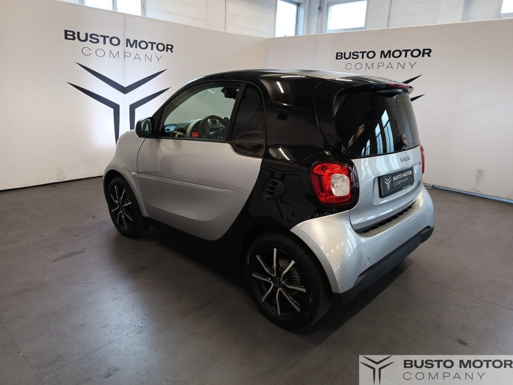 SMART ForTwo 70 1.0 52kW youngster twinamic - 4