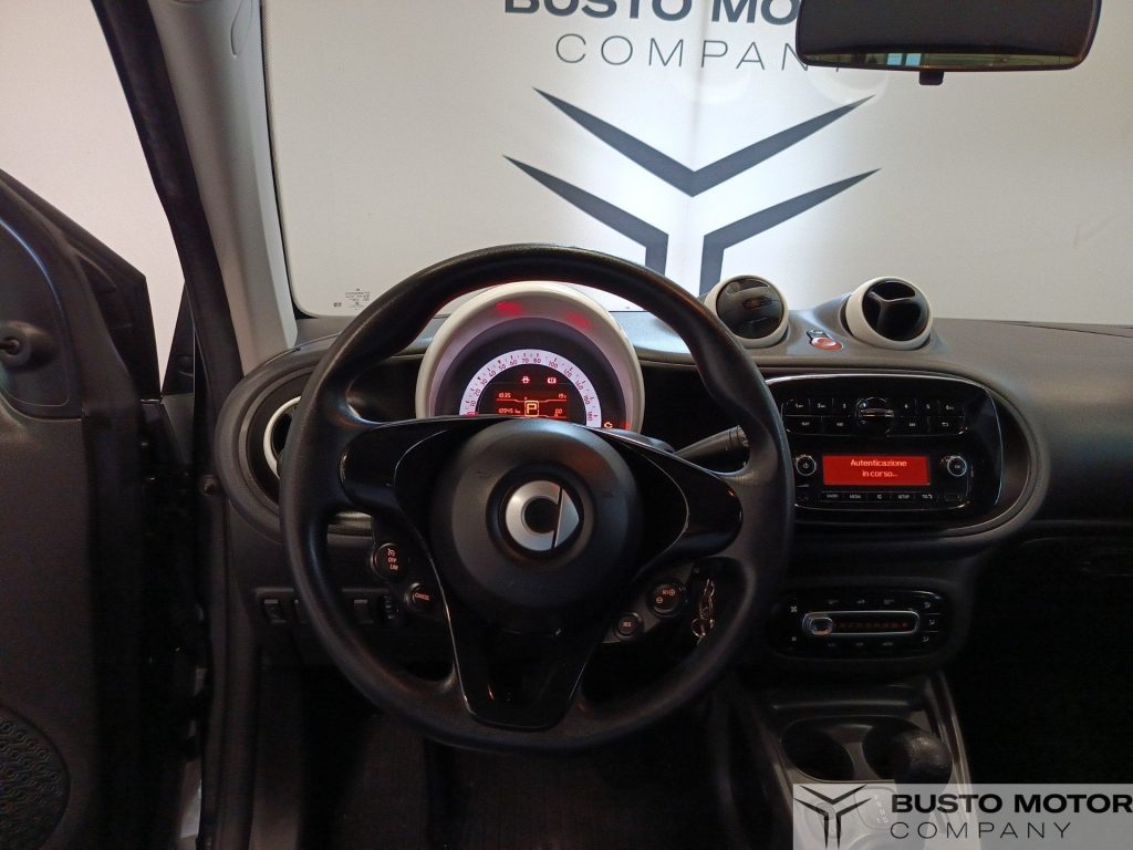 SMART ForTwo 70 1.0 52kW youngster twinamic - 10