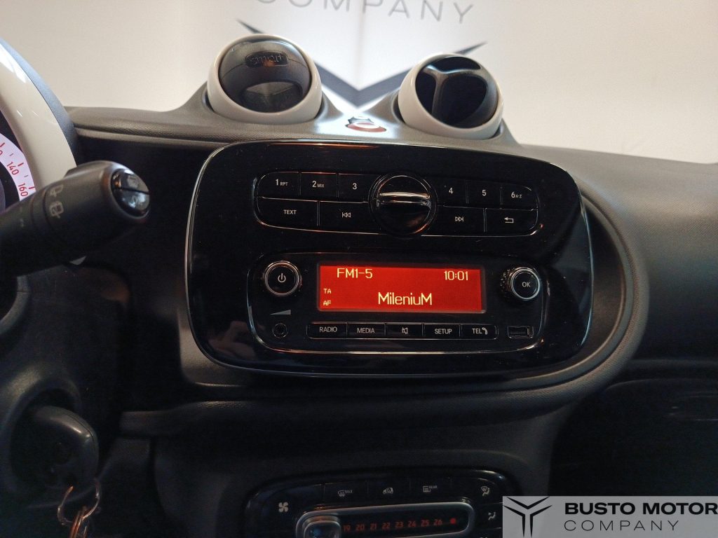SMART ForTwo 70 1.0 52kW youngster twinamic - 12