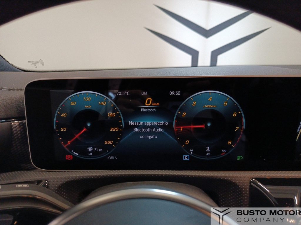 MERCEDES-BENZ CLA CLA Shooting Brake 180 Premium - 17