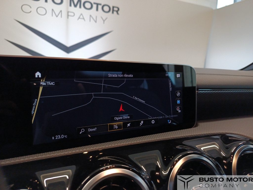 MERCEDES-BENZ CLA CLA Shooting Brake 180 Premium - 18