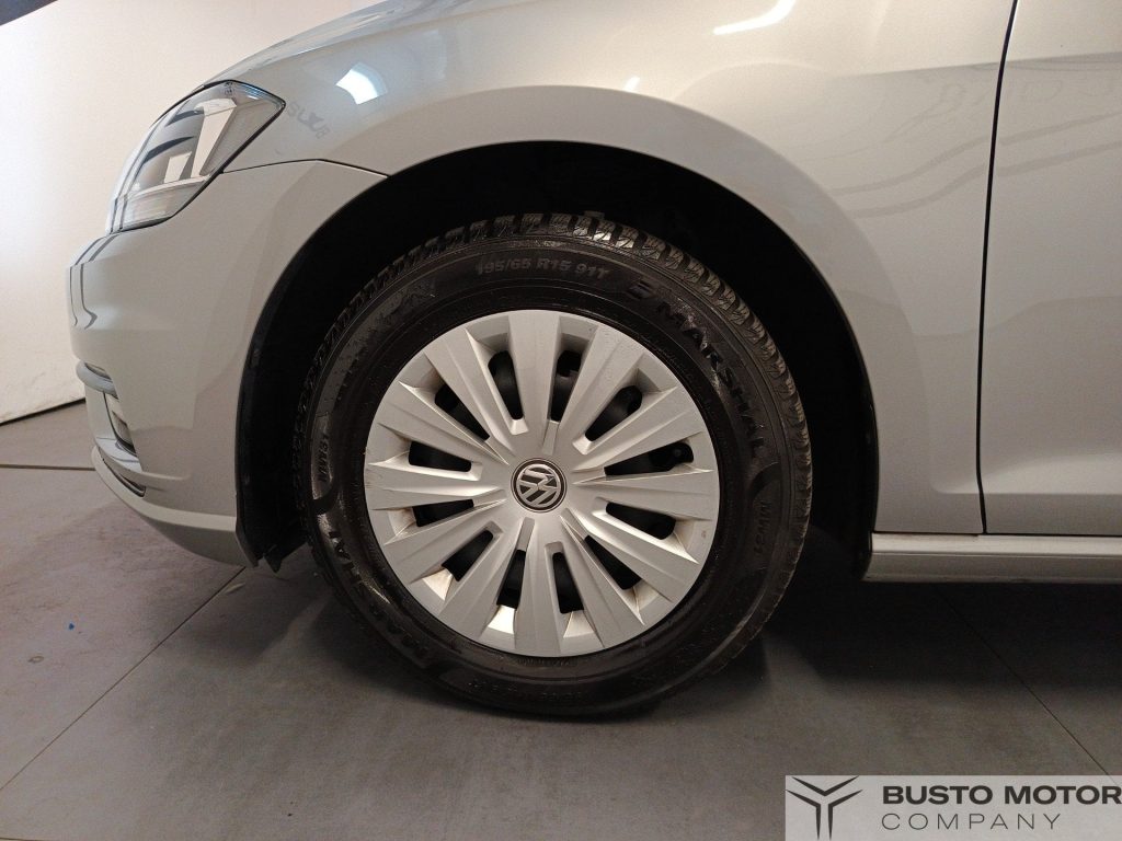 VOLKSWAGEN Golf Golf 5p 1.0 tsi Trendline Tech&Sound Pack 85cv - 8