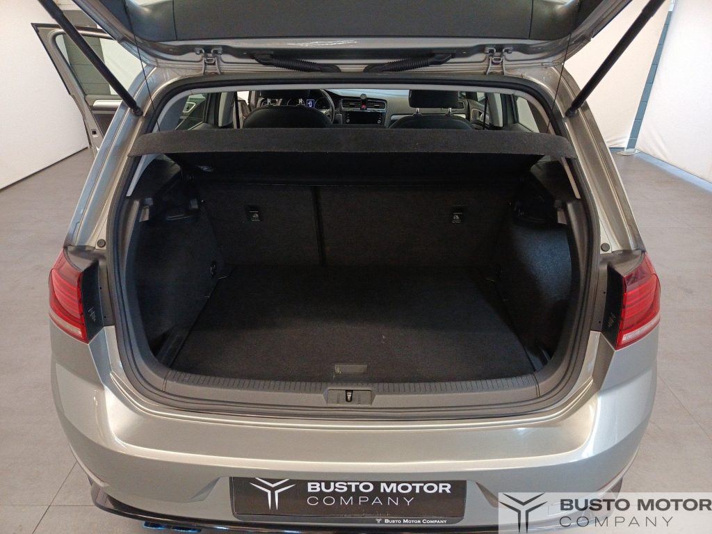 VOLKSWAGEN Golf Golf 5p 1.0 tsi Trendline Tech&Sound Pack 85cv - 12