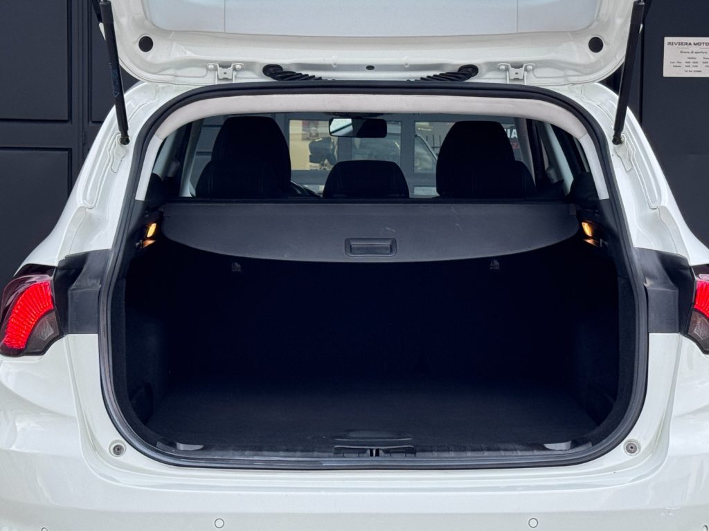 FIAT Tipo 1.6 Mjt S&S SW Lounge - 11
