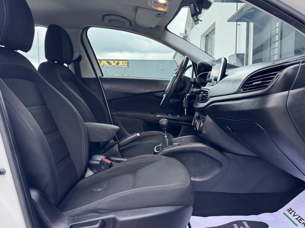 FIAT Tipo 1.6 Mjt S&S SW Lounge - 9