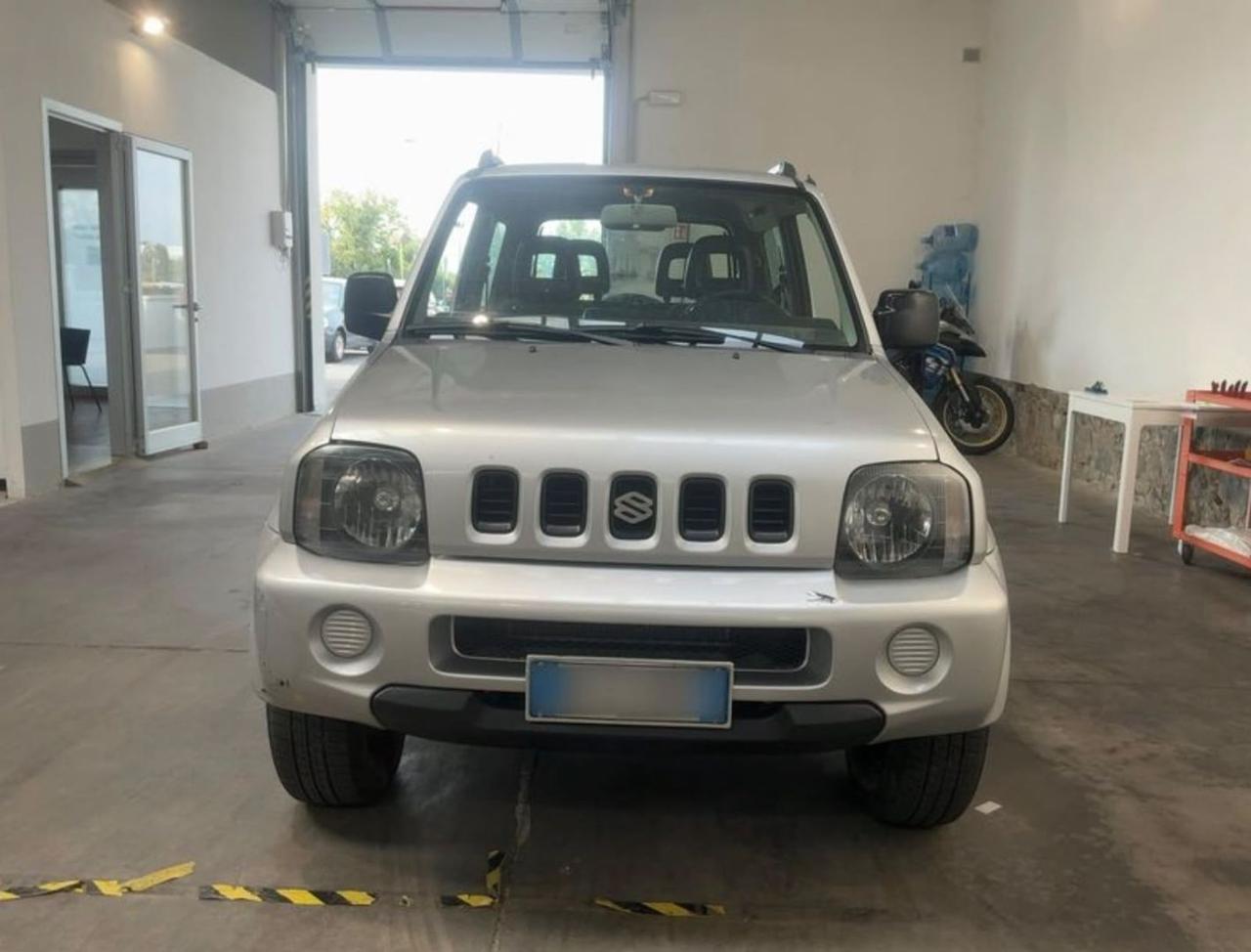 SUZUKI Jimny 1.3i 16V cat 4WD JLX - 4