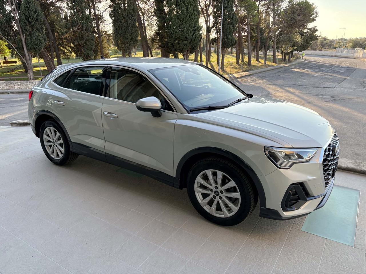 AUDI Q3 SPB SPORTBACK 35 TDI S tronic Business Plus - 3