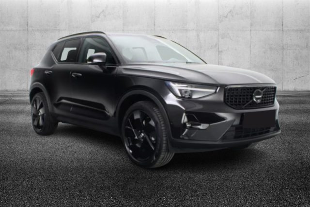 VOLVO XC40 B3 automatico Plus Black Edition 