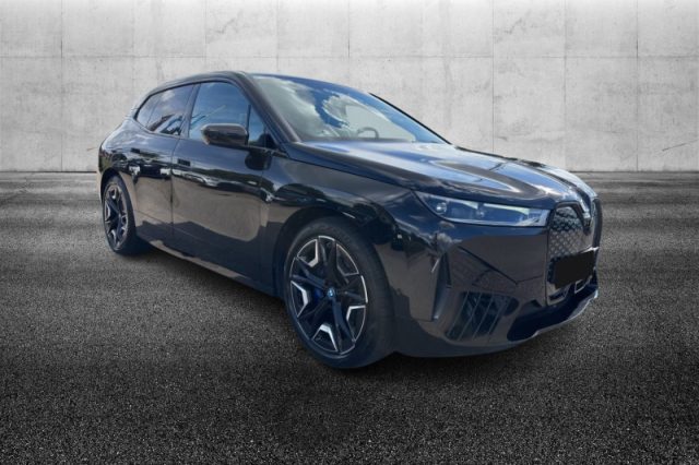 BMW iX xDrive 40 Pacchetto Sportivo 