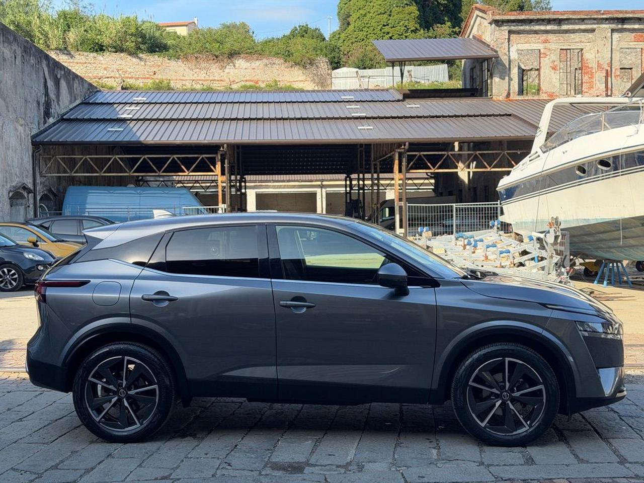 NISSAN Qashqai 1.3 DIG-T 140 CV Tekna+ - 4