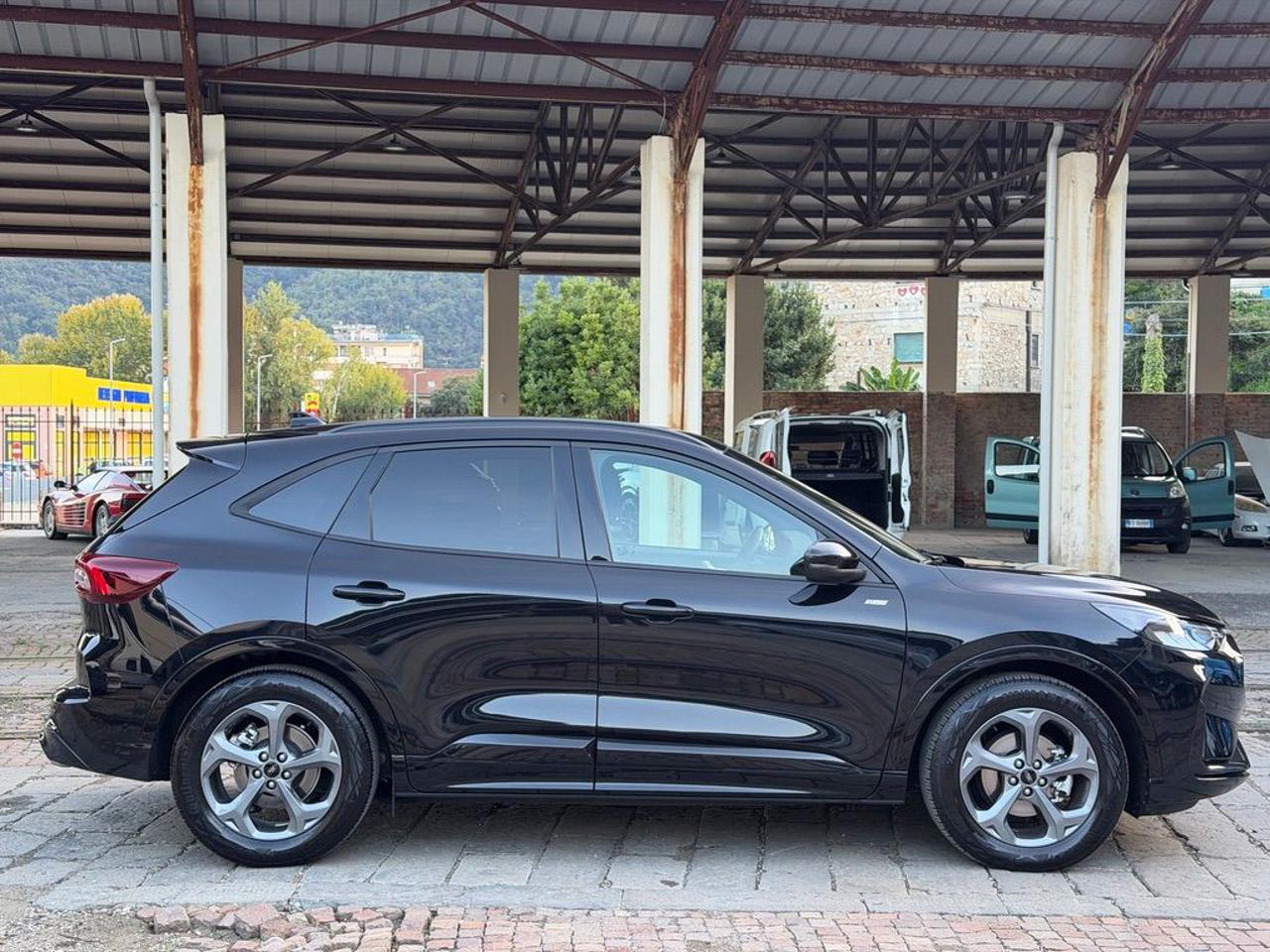 FORD Kuga 2.5 Full Hybrid 180 CV CVT 2WD ST-Line - 8