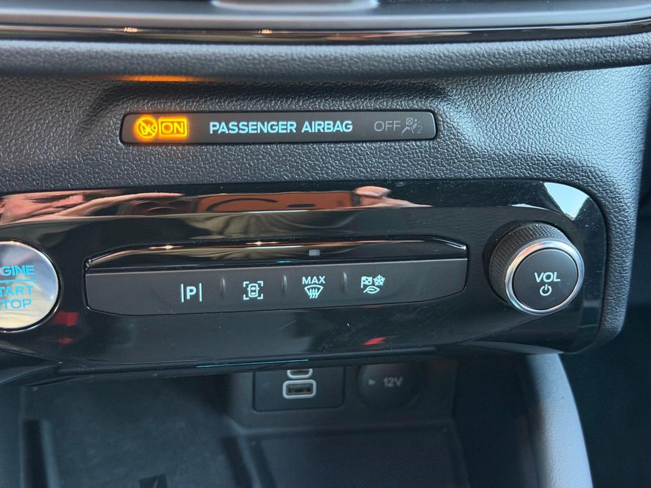 FORD Kuga 2.5 Full Hybrid 180 CV CVT 2WD ST-Line - 17