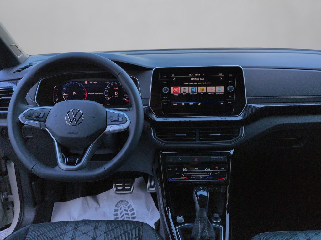 VOLKSWAGEN T-Cross Nuova T-Cross R-Line Plus 1.0 TSI 85 kW (115 CV) D - 8