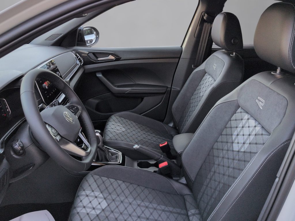 VOLKSWAGEN T-Cross Nuova T-Cross R-Line Plus 1.0 TSI 85 kW (115 CV) D - 13